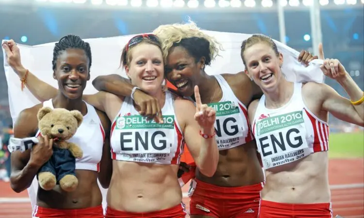 ENGLAND WOMEN 4x100 Delhi 2010