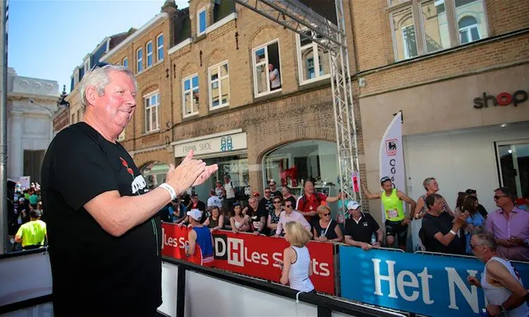 Great-Peace-Run-Walk-start-Brendan-Foster