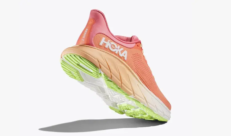 HOKA Arahi 7