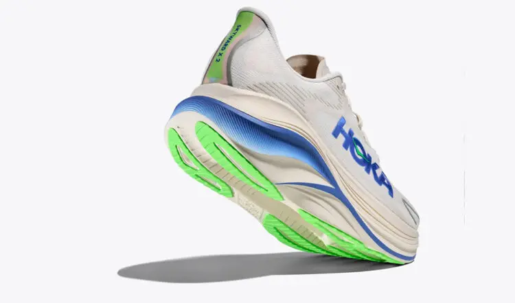 Hoka Skyward
