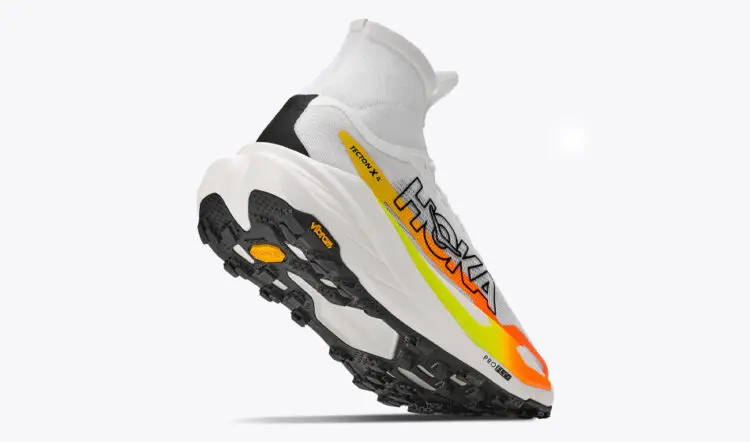 HOKA Tecton X4