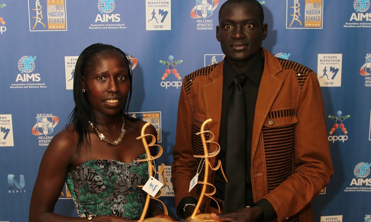 Florence Kiplagat breaks own world half marathon record AW