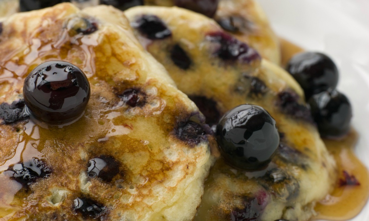 Recipe Go Faster American blueberry pancakes AW