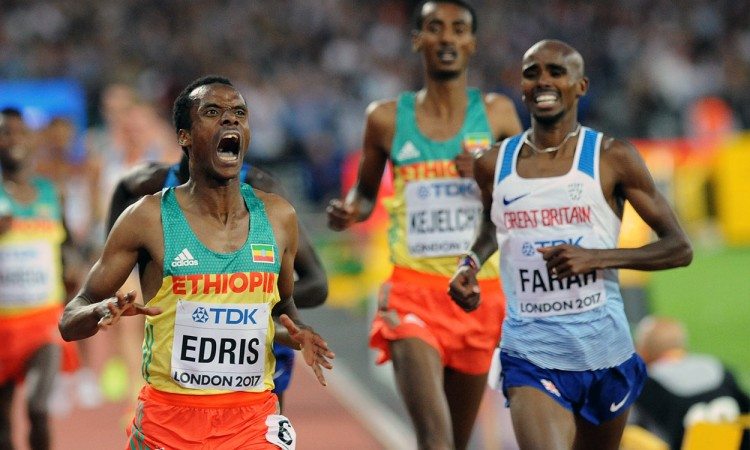 Muktar-Edris-Mo-Farah-London-2017-5000m-by-Mark-Shearman