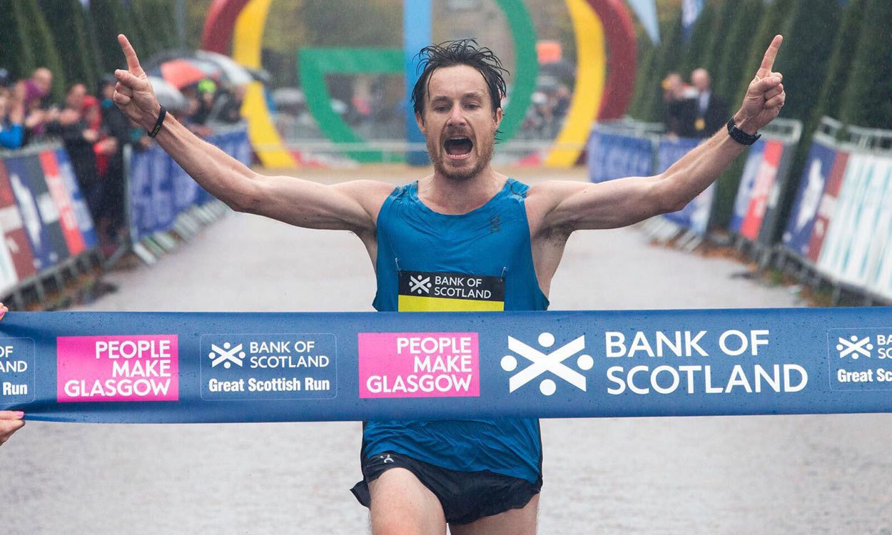 Chris Thompson charges to Great Scottish Run win