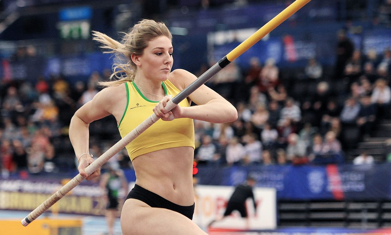 UK junior record for Molly Caudery AW