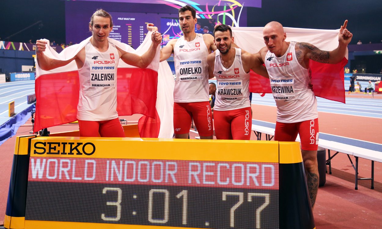 Poland smash world indoor 4x400m record