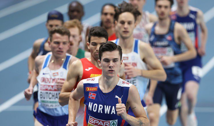 Https Athleticsweekly Com Wp Content Uploads 2021 03 Jakob Ingebrigtsen 3000m Final 750x442 Jpg [ 442 x 750 Pixel ]