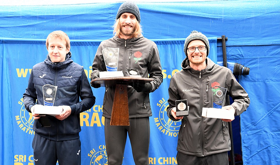 Jo Murphy and Matt Dickinson win British 100km titles AW