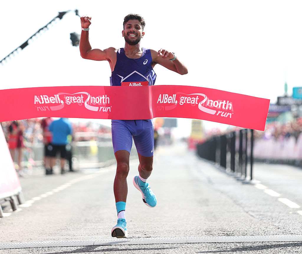 Zouhair Talbi and Brigid Kosgei out in front at Great North Run